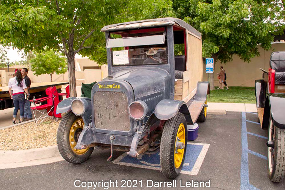 1924-Yellow-Cab-Ambassador.jpg